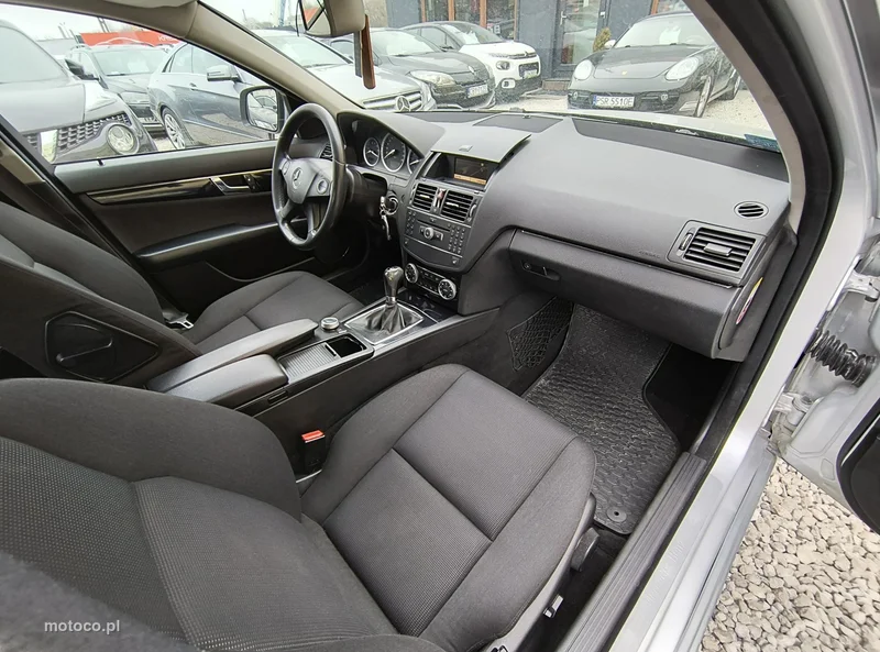 Mercedes-Benz Klasa C W204 C 180 18