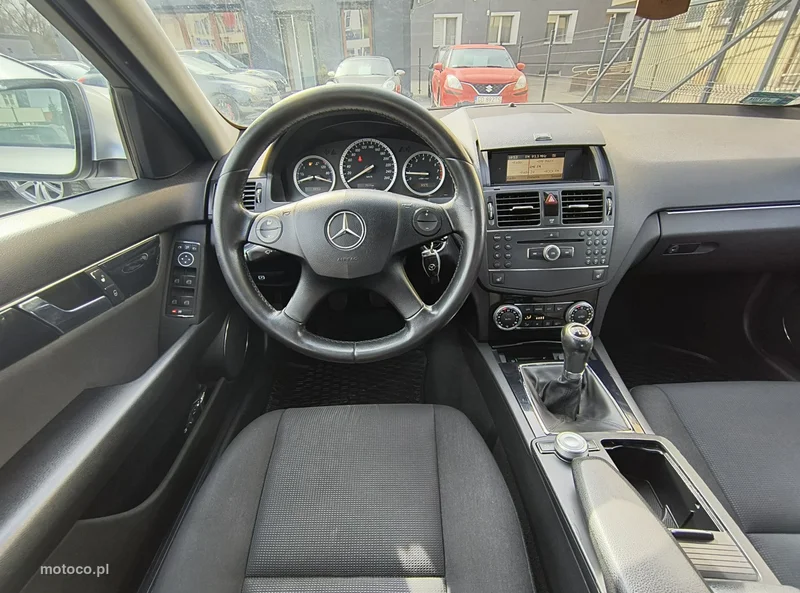 Mercedes-Benz Klasa C W204 C 180 27