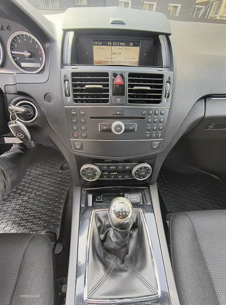 Mercedes-Benz Klasa C W204 C 180 33
