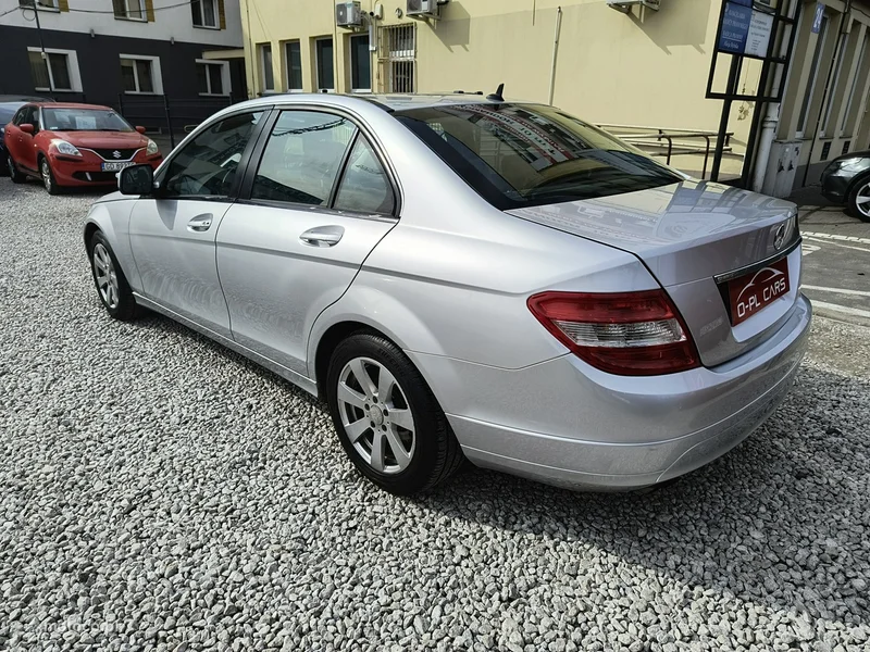 Mercedes-Benz Klasa C W204 C 180 8