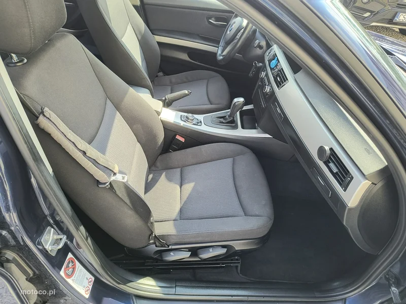 BMW Seria 3 E90 318 16