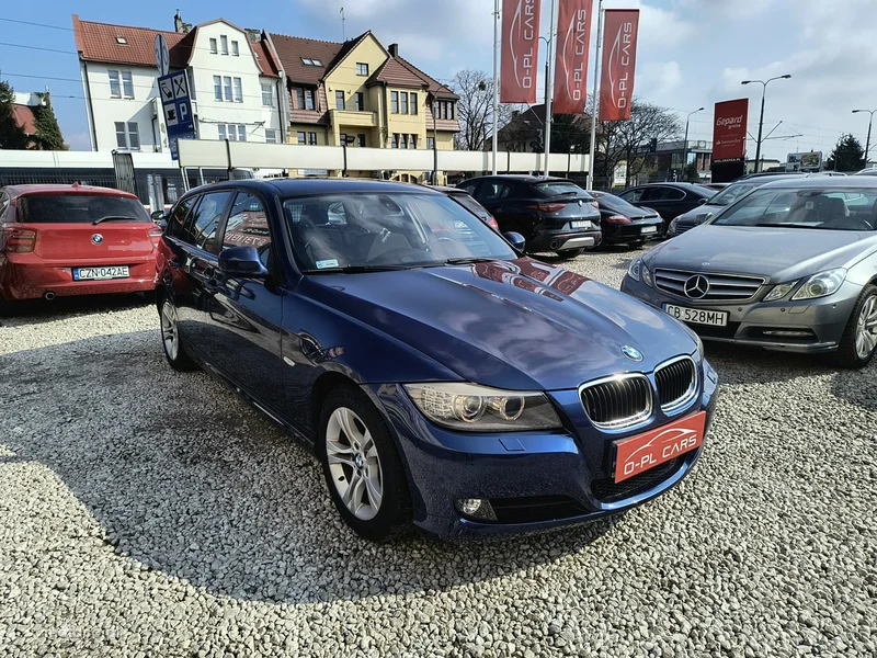BMW Seria 3 E90 318 3