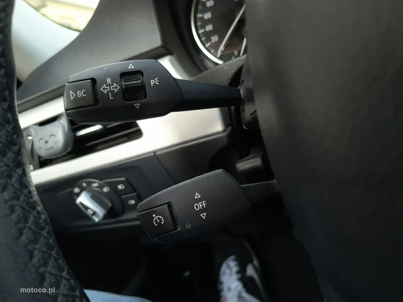 BMW Seria 3 E90 318 24