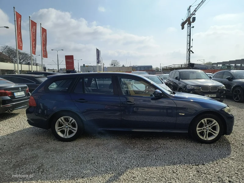 BMW Seria 3 E90 318 29