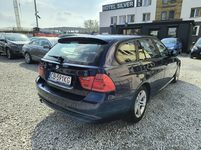 BMW Seria 3 E90 318 4
