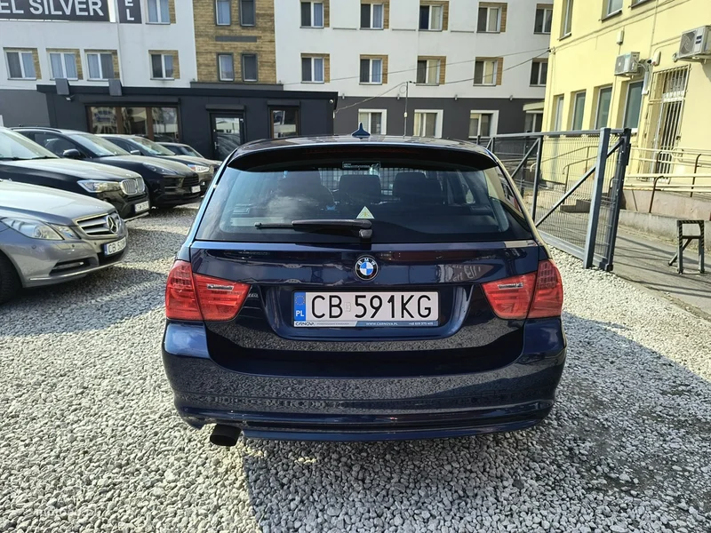 BMW Seria 3 E90 318 5
