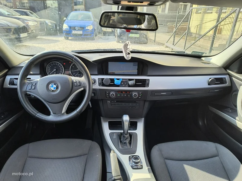 BMW Seria 3 E90 318 7