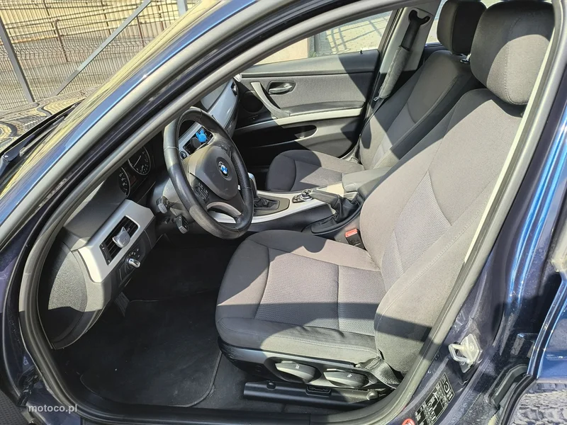 BMW Seria 3 E90 318 9