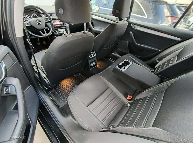 Skoda Octavia III 17
