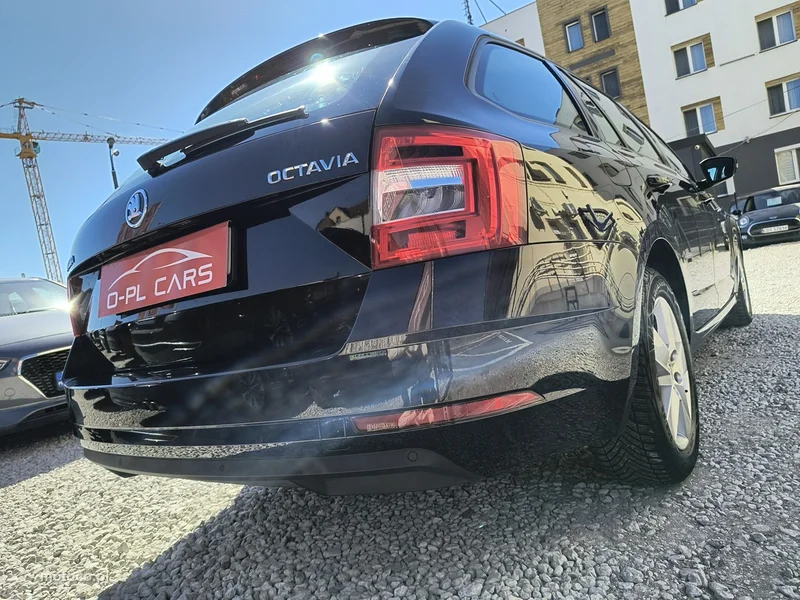 Skoda Octavia III 23
