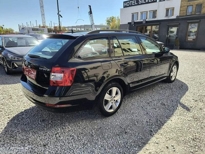 Skoda Octavia III 26