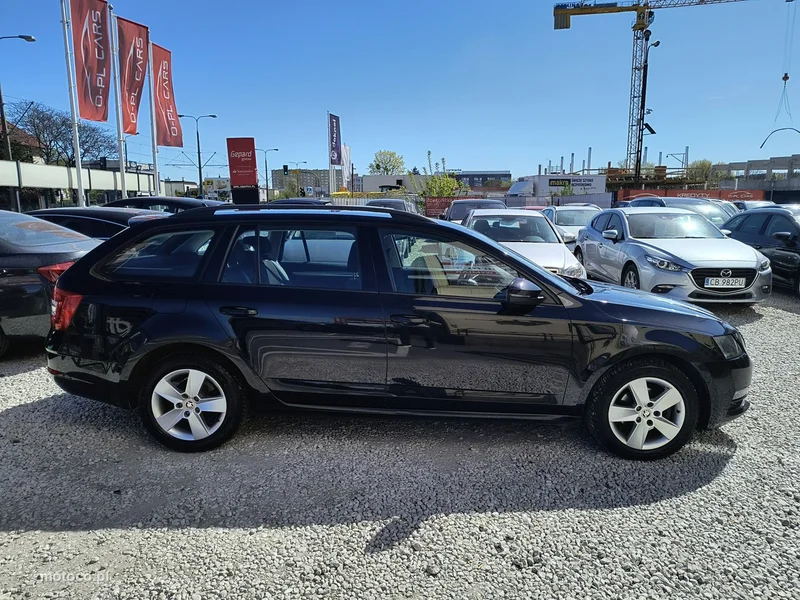 Skoda Octavia III 4