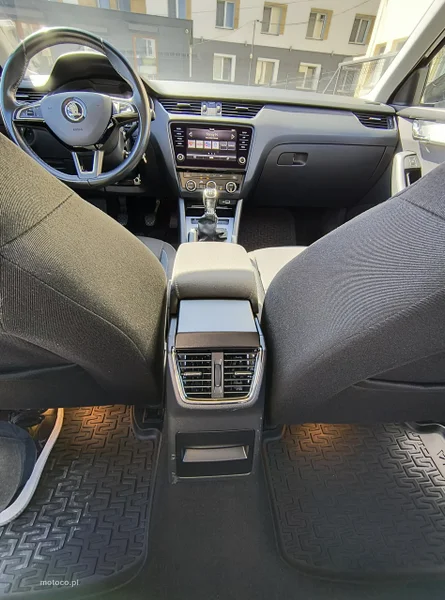Skoda Octavia III 37