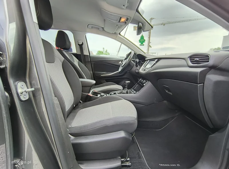 Opel Grandland X 12