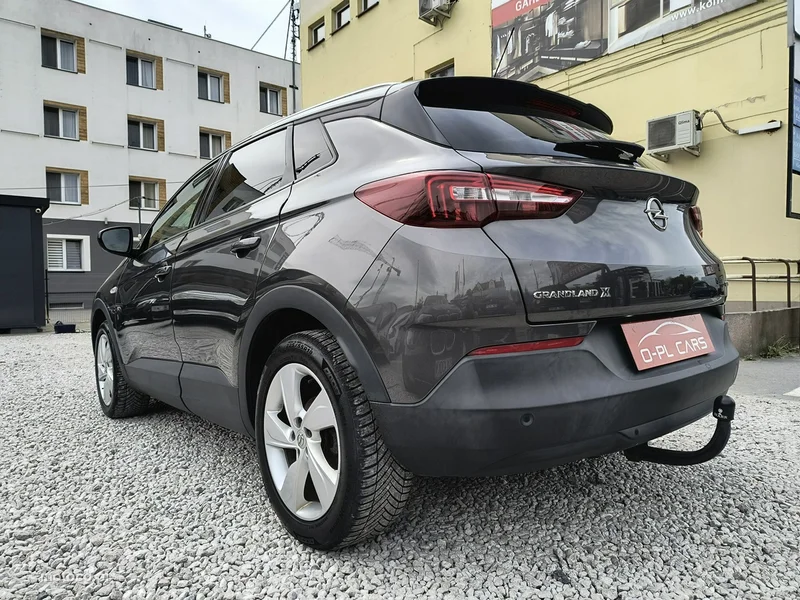 Opel Grandland X 32