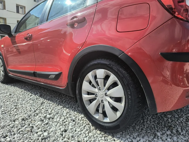 Suzuki Baleno 18