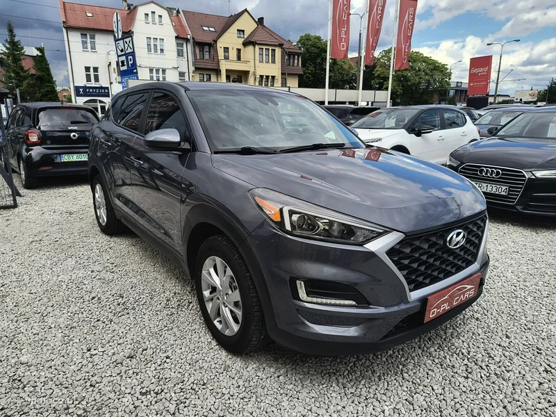Hyundai TUCSON 4