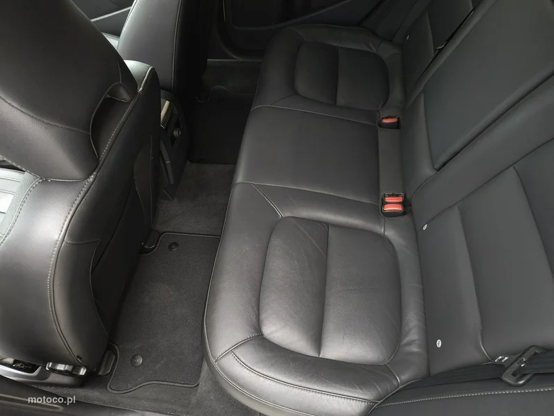 Volvo V70 11