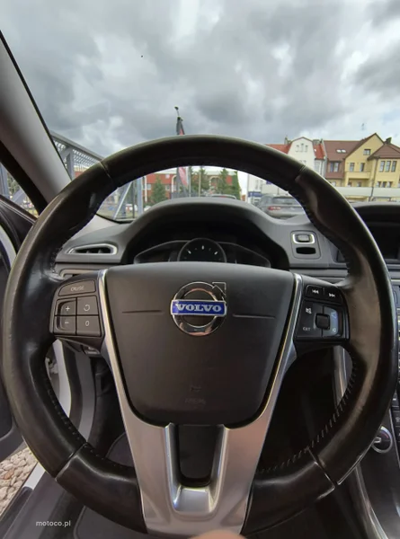 Volvo V70 24