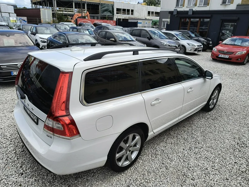 Volvo V70 4