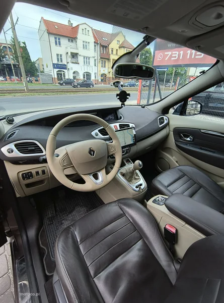 Renault Scenic III 9