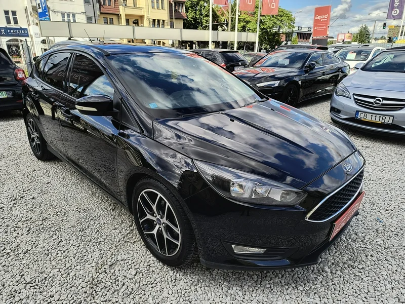 Ford Focus IV 3