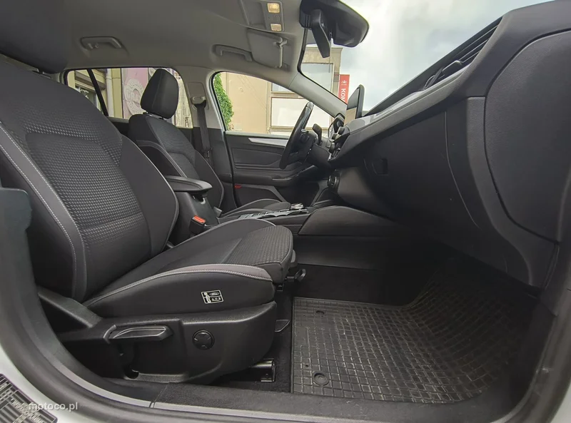Ford Focus IV 23