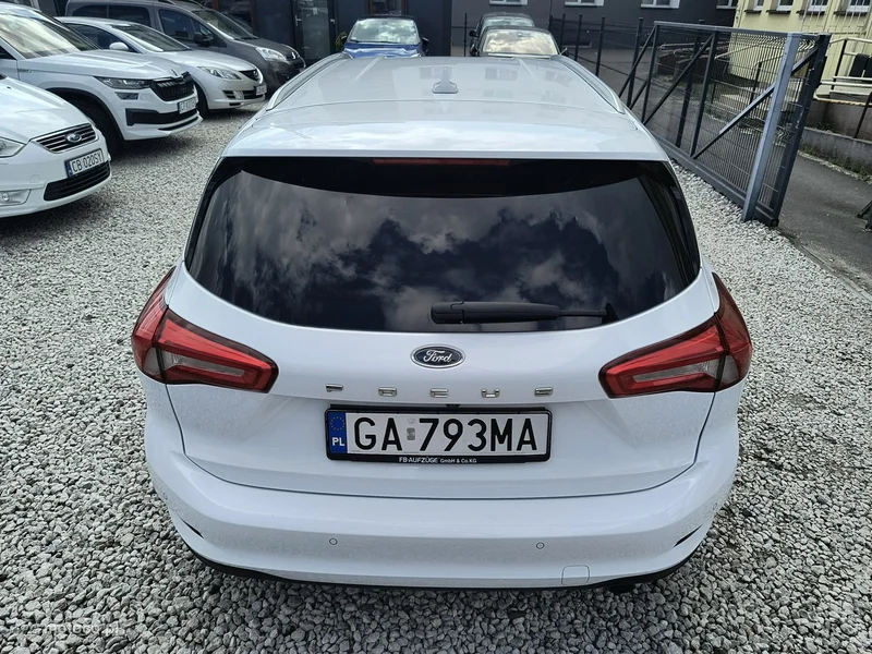 Ford Focus IV 5
