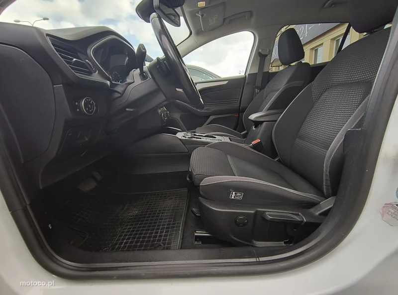 Ford Focus IV 10