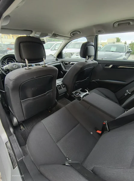 Mercedes-Benz Klasa C W204 C 220 13