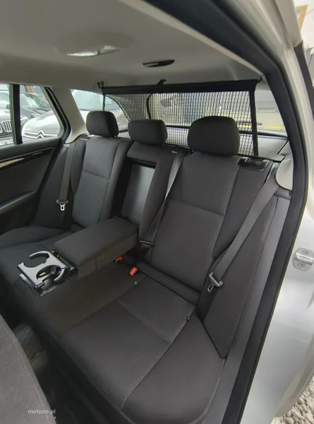 Mercedes-Benz Klasa C W204 C 220 14