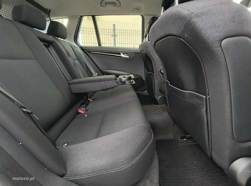 Mercedes-Benz Klasa C W204 C 220 19