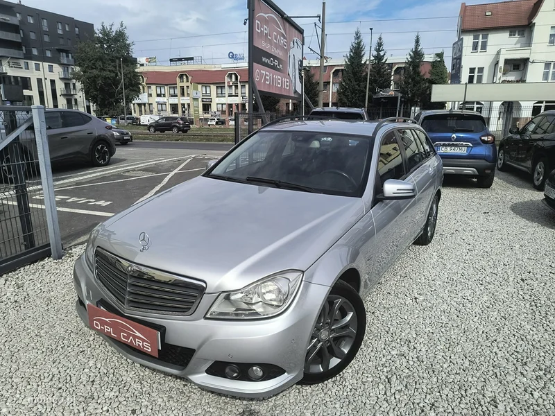 Mercedes-Benz Klasa C W204 C 220 35