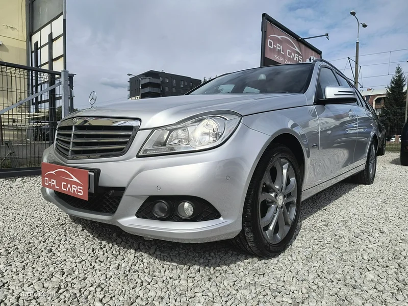 Mercedes-Benz Klasa C W204 C 220 37