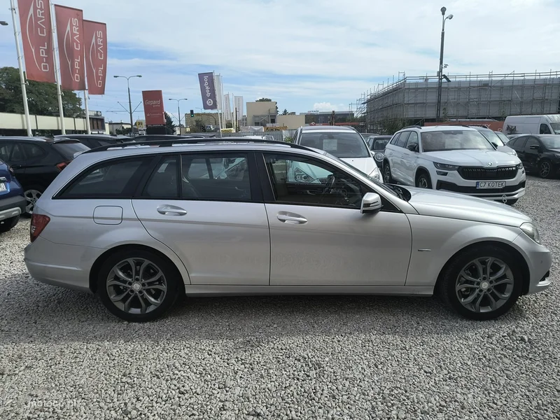 Mercedes-Benz Klasa C W204 C 220 40