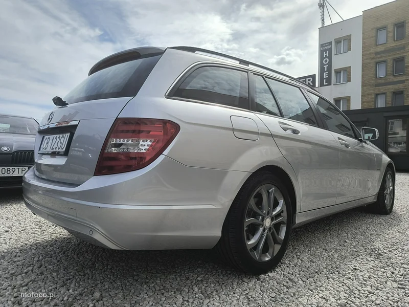 Mercedes-Benz Klasa C W204 C 220 44
