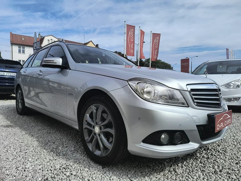 Mercedes-Benz Klasa C W204 C 220 54
