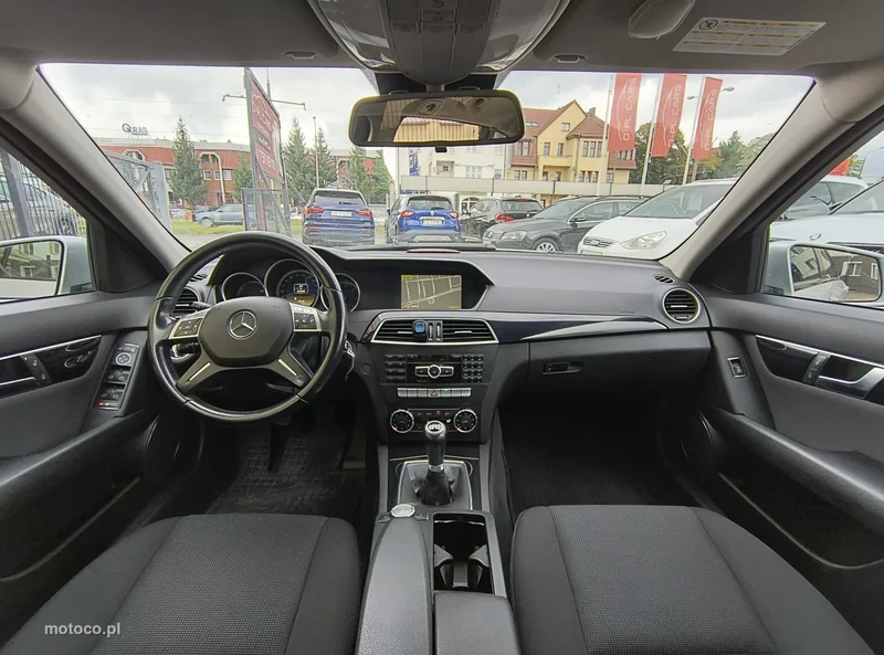 Mercedes-Benz Klasa C W204 C 220 7