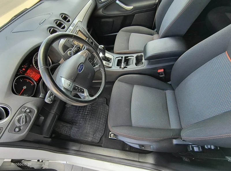 Ford Galaxy II 12
