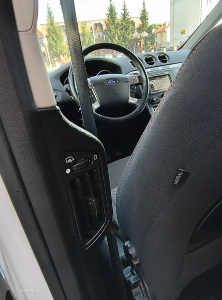 Ford Galaxy II 44