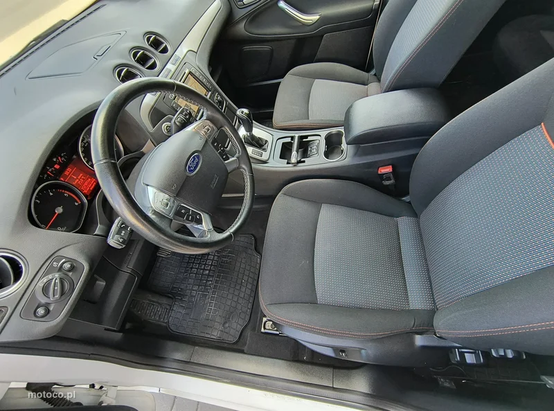 Ford Galaxy II 12
