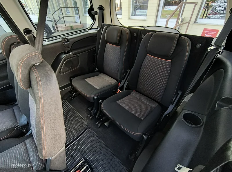 Ford Galaxy II 17