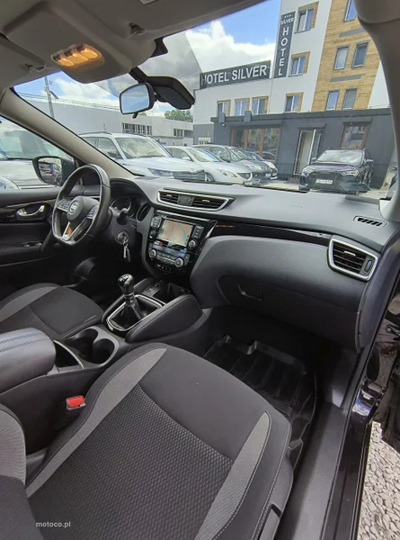 Nissan Qashqai 15