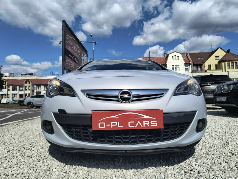 Opel Astra GTC 35