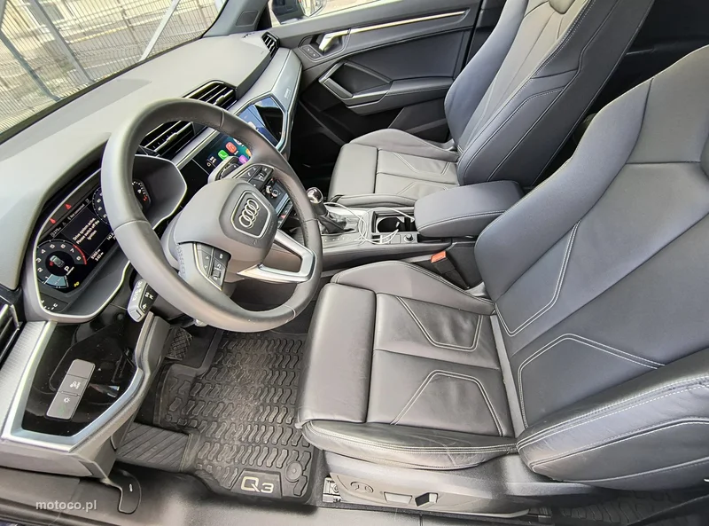 Audi Q3 F3 12