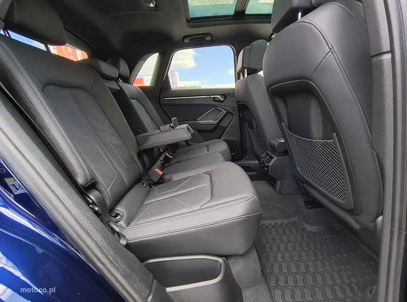 Audi Q3 F3 20