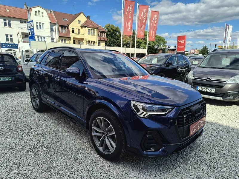 Audi Q3 F3 3