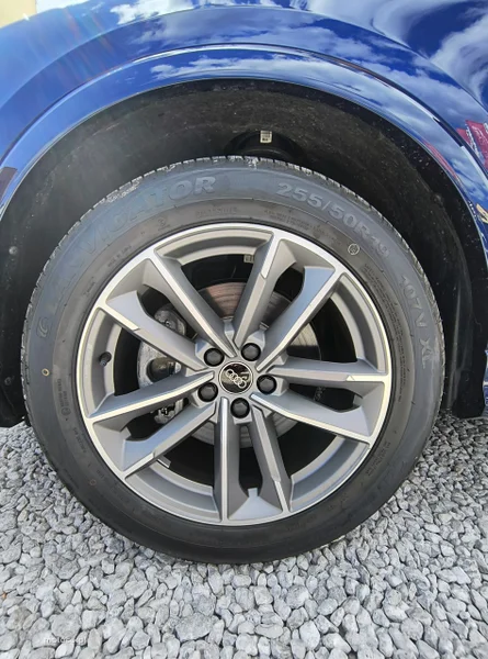 Audi Q3 F3 26