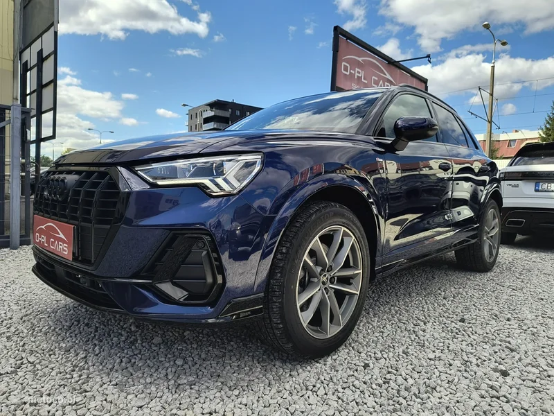 Audi Q3 F3 44