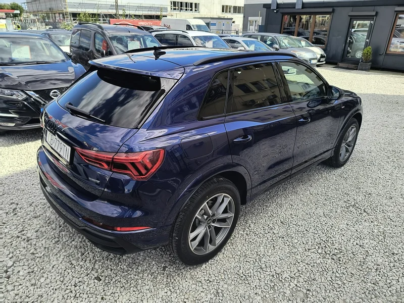 Audi Q3 F3 53